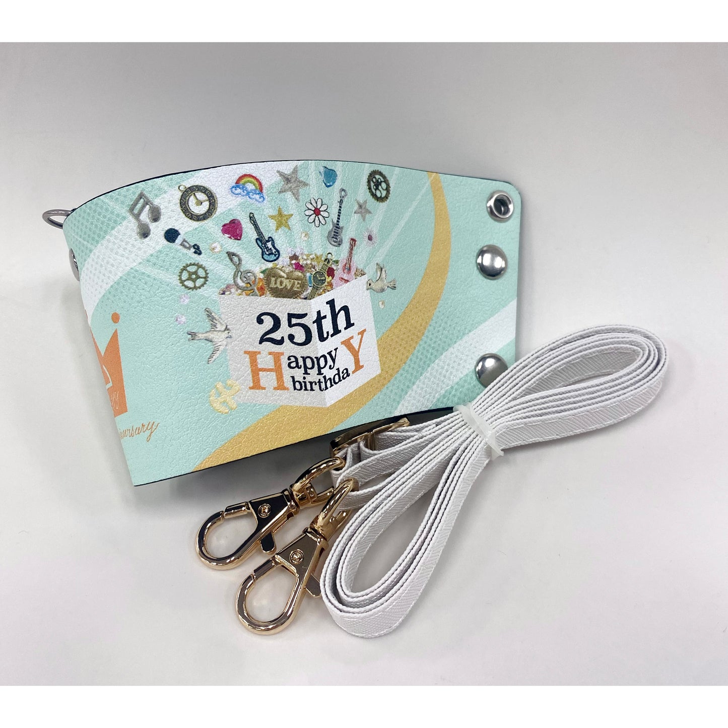 HY 公式記念アーティストブック〜25th HappybirthdaY〜【ドリンクホルダー付き限定版】