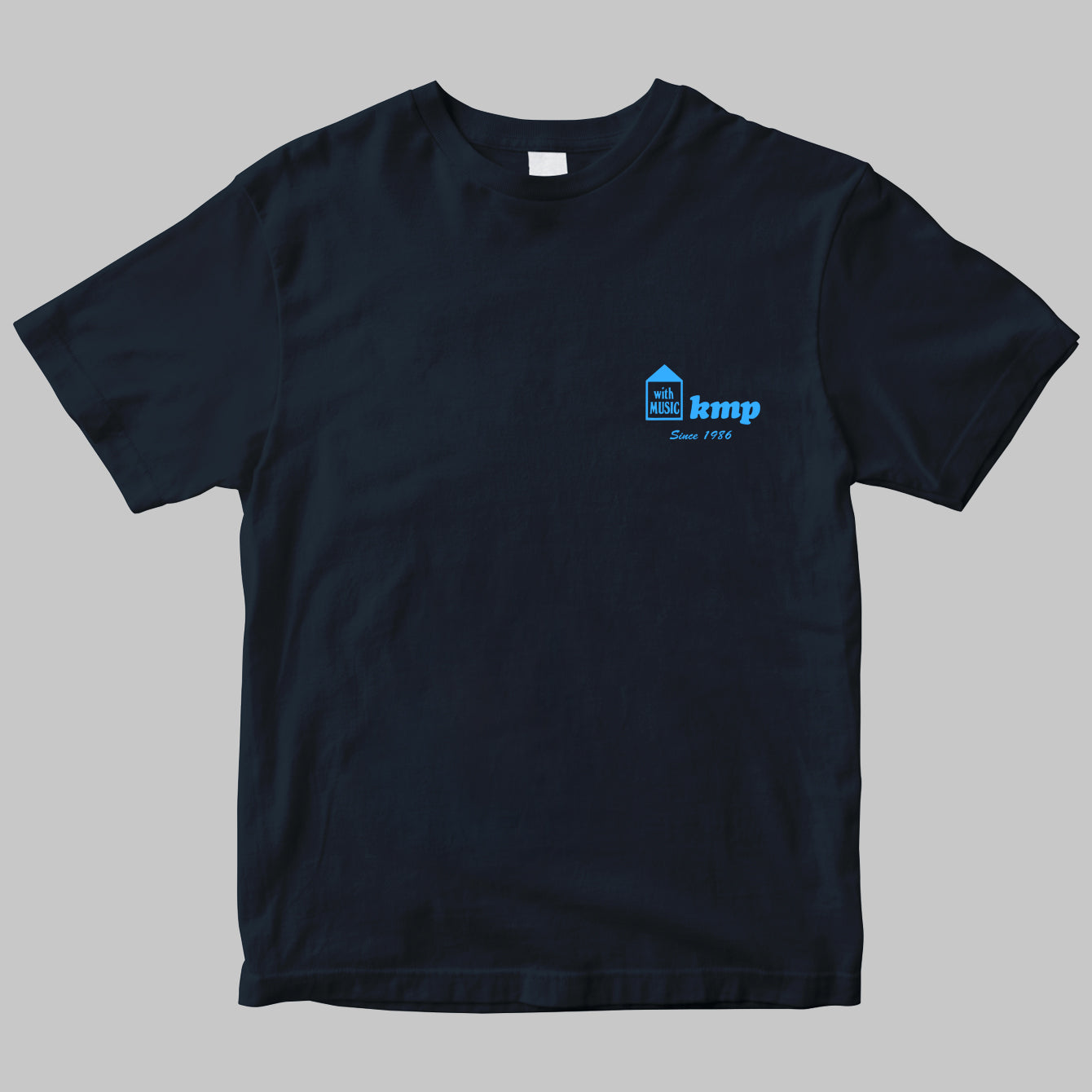 楽譜出版ケイ・エム・ピーのロゴTシャツ