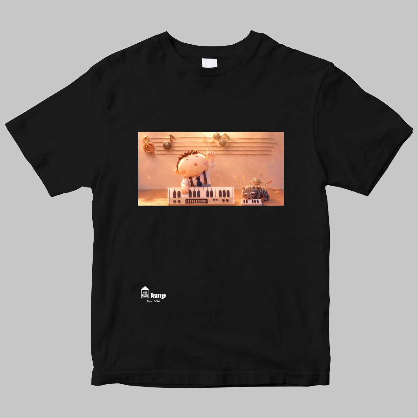 楽譜出版ケイ・エム・ピーのイラストTシャツ（令和バージョン）