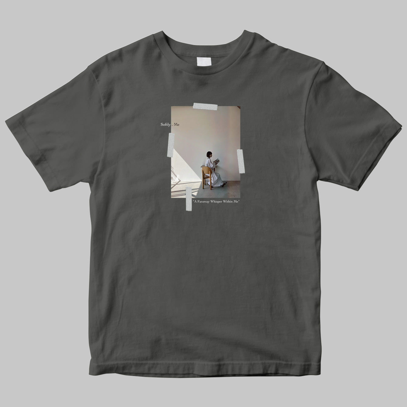 村濱遥フォトエッセイ『遥かにささやく』半袖Tシャツ（Aバージョン）＜期間限定＞