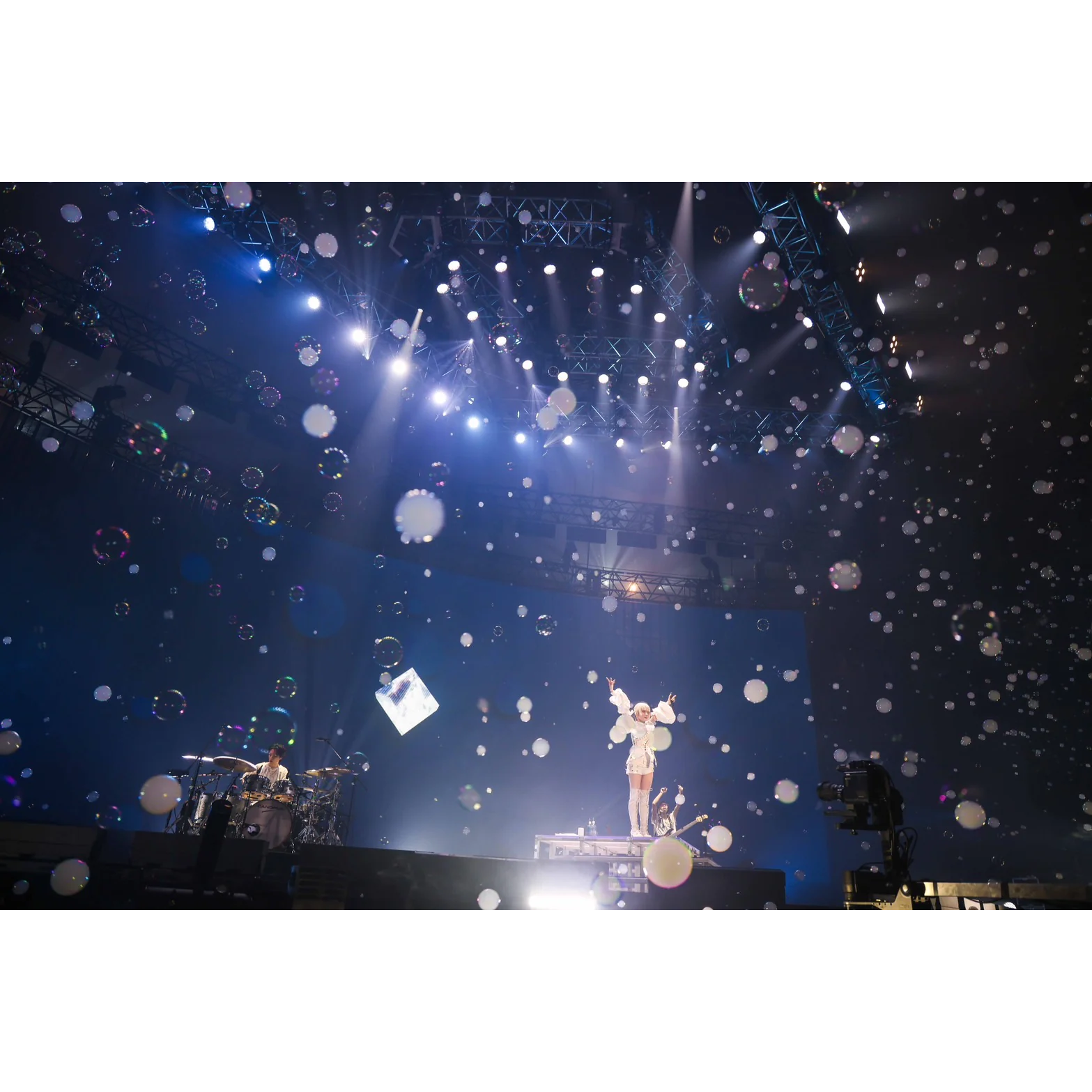 Reol:日本武道館:フォトブック:受注限定 Reol Oneman Live「No title」Special Photo Book – T-OD(株式