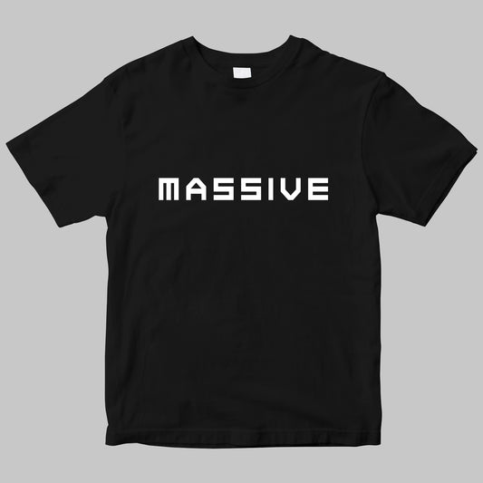 ムック「MASSIVE」のロゴＴシャツ